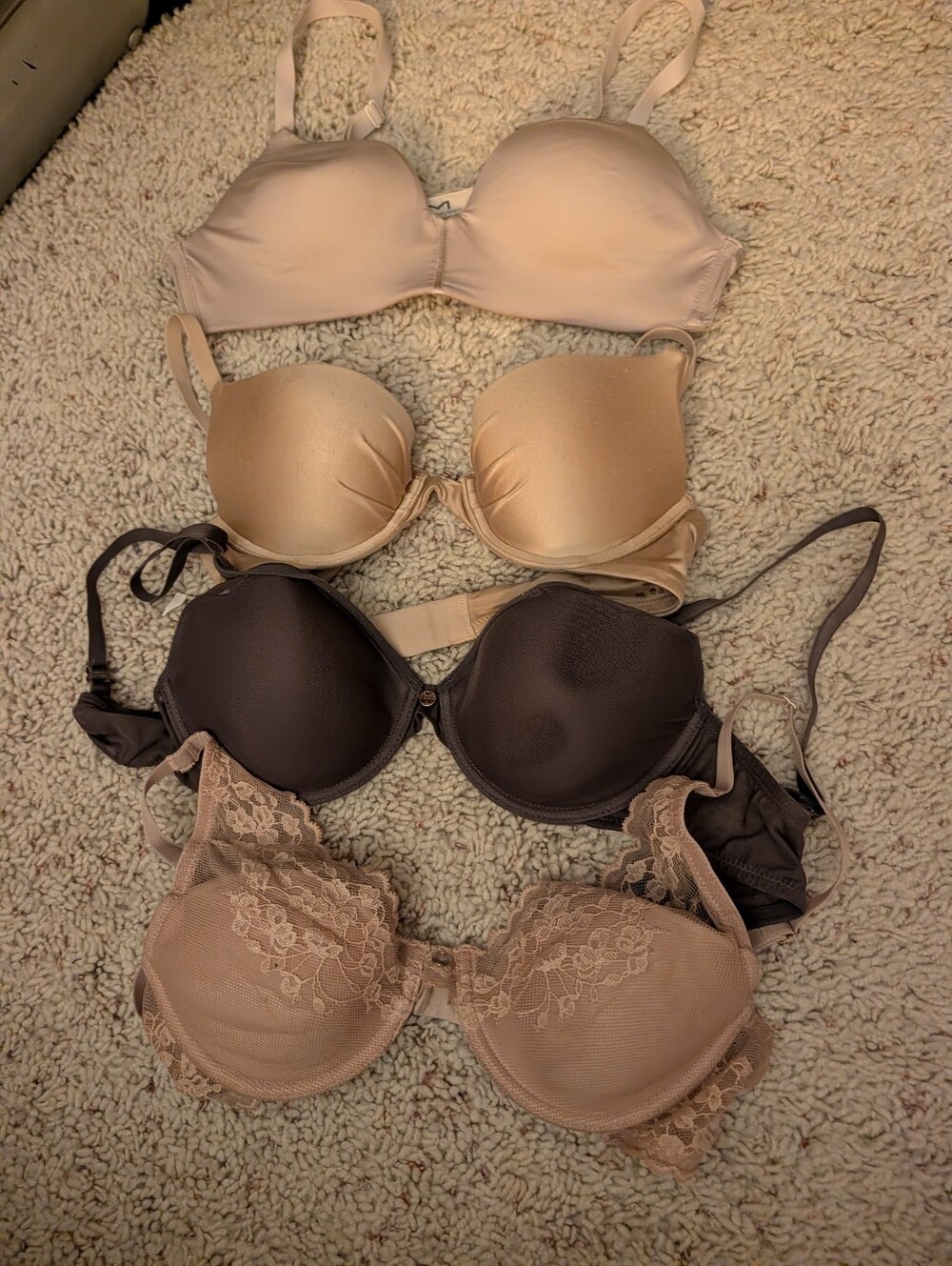 Bundle Of Bras Natori Maidenform